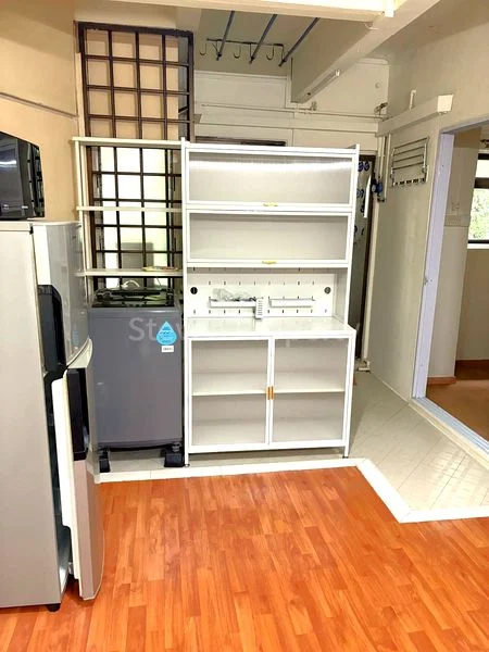 Studio Apartment (Condo) for Rent in  Hollywood Apartments - Image 4