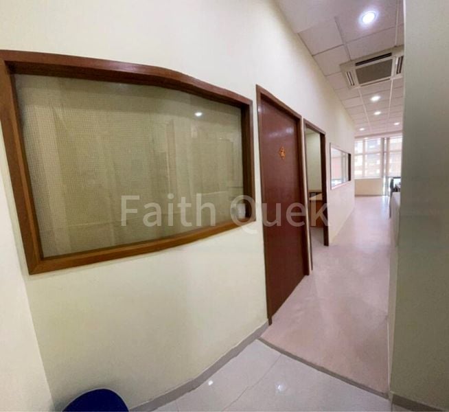Light Industrial (B1) for Rent: Prestige Centre - Image 2
