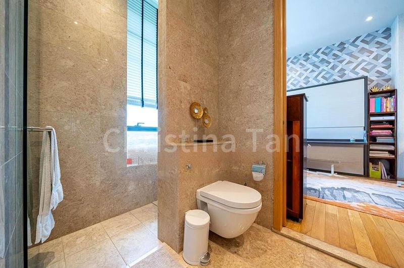 4 Bed Condo for Sale in  Nouvel 18 - Image 1