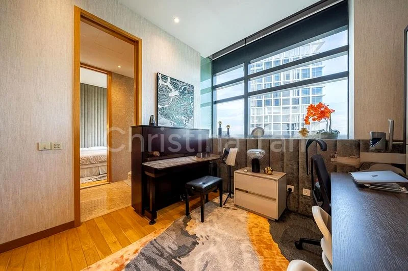 4 Bed Condo for Sale in  Nouvel 18 - Image 6