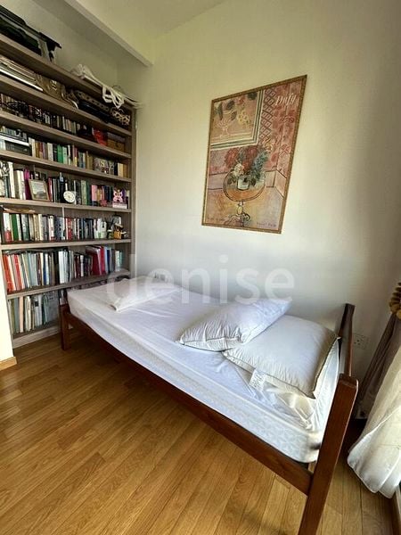 Room (Condo) for Rent in  The Navian - Image 2