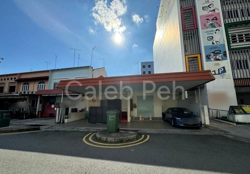 Shop / Shophouse for Sale: Lorong 18, Geylang - Image 1