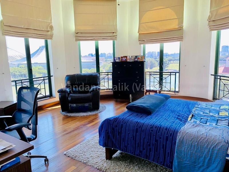 4 Bed Condo for Sale in  Pebble Bay - Image 1