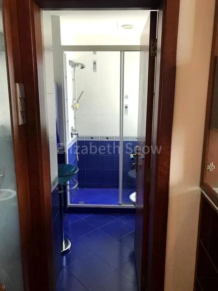 4 Bed Condo for Rent in  Kim Lin Park - Image 10