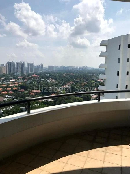 4 Bed Condo for Rent in  Kim Lin Park - Image 14