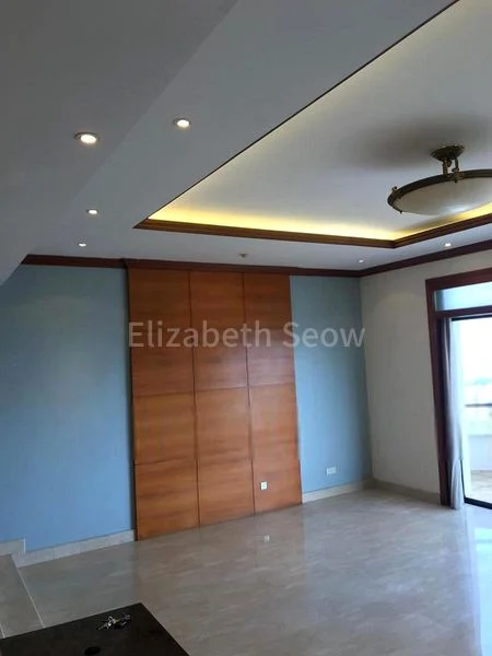 4 Bed Condo for Rent in  Kim Lin Park - Image 5