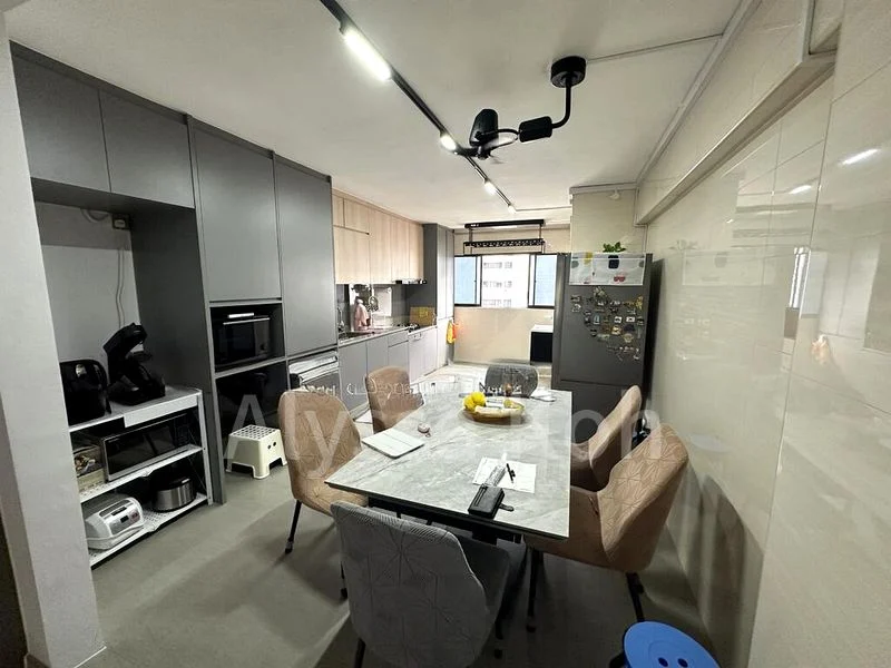 Common Room (HDB) for Rent in  403 Pandan Gardens - Image 3