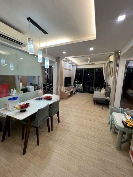 3 Bed Condo for Sale in  The Lakefront Residences - Image 11