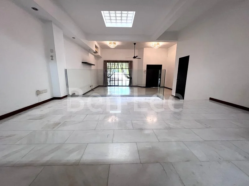 4+1 Bed Terraced House (Landed) for Rent in Rosedale - Image 2