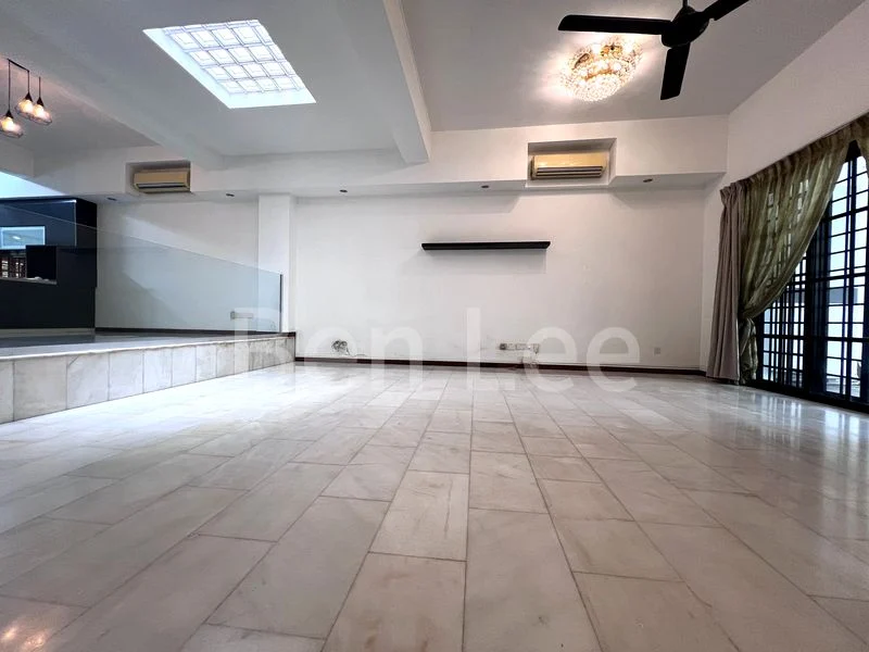 4+1 Bed Terraced House (Landed) for Rent in Rosedale - Image 4