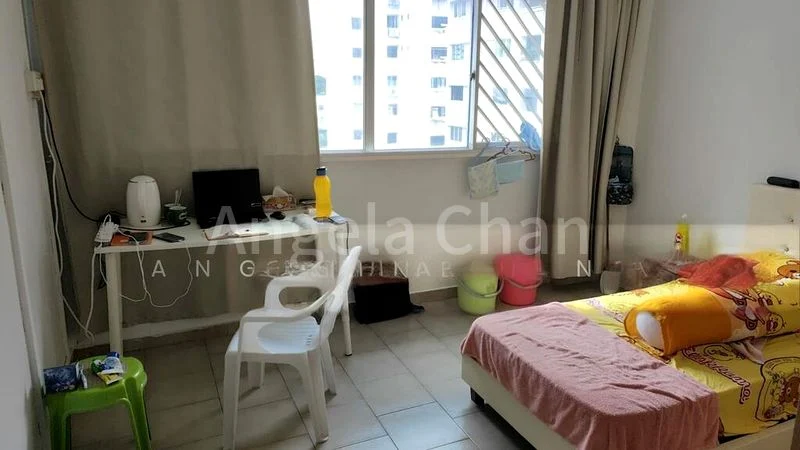 Common Room (HDB) for Rent in  216 Jurong East Street 21 - Image 11