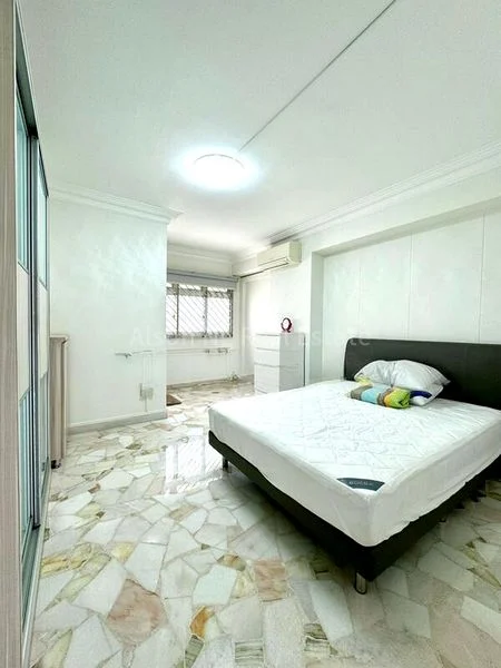 4 Room (4A) HDB for Rent in 487A Tampines Avenue 9 - Image 3