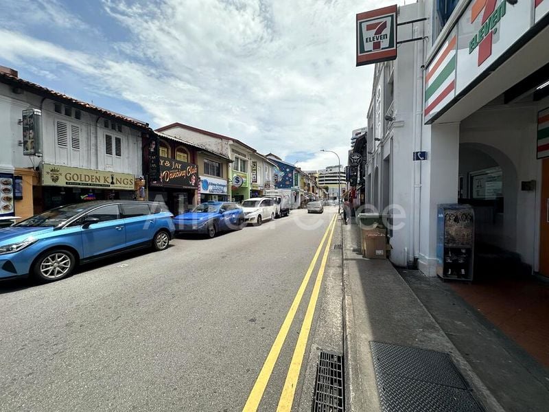 Shop / Shophouse for Sale: Large 1950sqft Land Size, 8.3m Wide Frontage, 999-Year Shophouse - Image 2