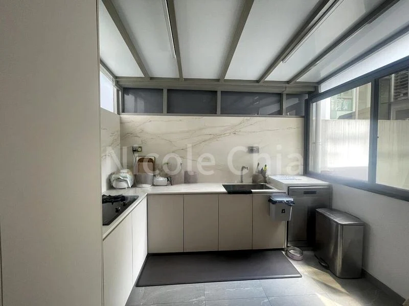 4 Bed Cluster House (Landed) for Sale in  Este Villa - Image 2