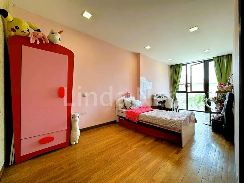 4 Bed Terraced House (Landed) for Sale in  Lorong Ah Soo - Image 4