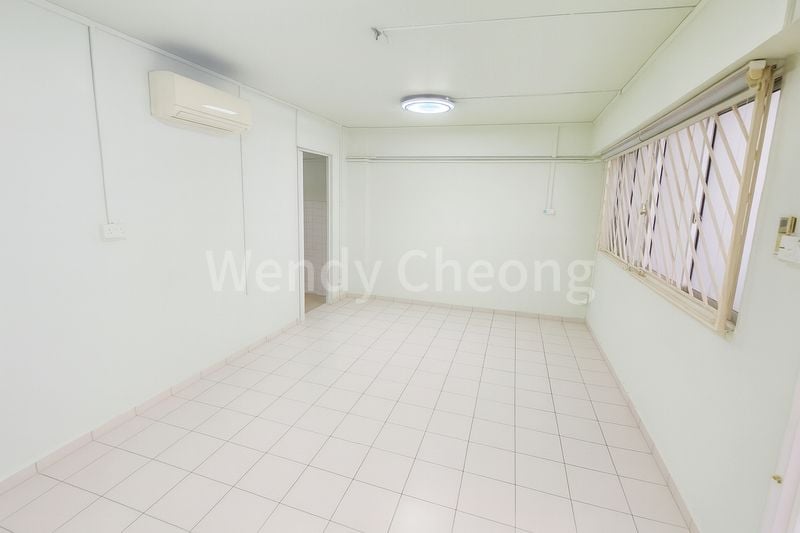4 Room HDB for Rent in  395 Yishun Ring Road - Image 1