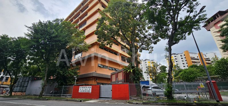 Light Industrial (B1) for Sale in Gold Pine Industrial Building - Image 11