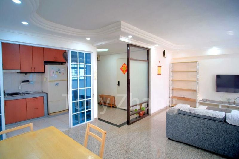 4 Room (4A) HDB for Sale in 130 Rivervale Street - Image 3