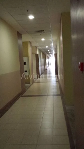 Light Industrial (B1) for Rent in  Midview City - Image 4