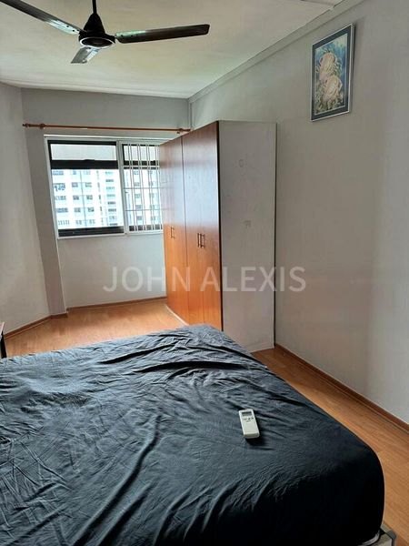 Room (HDB) for Rent in 223B Compassvale Walk - Image 5
