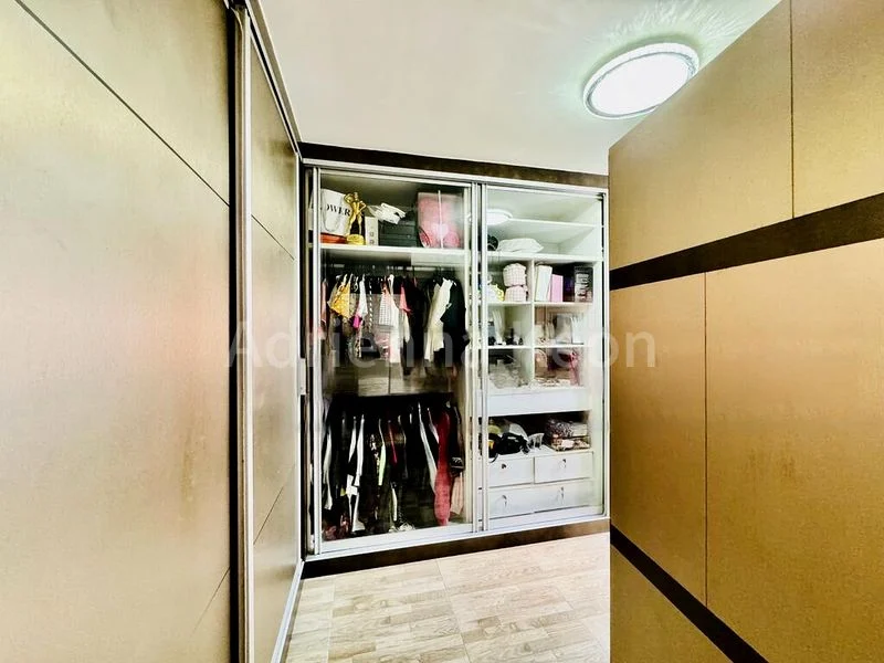 5 Room (5I) HDB for Sale in  546C Segar Road - Image 6