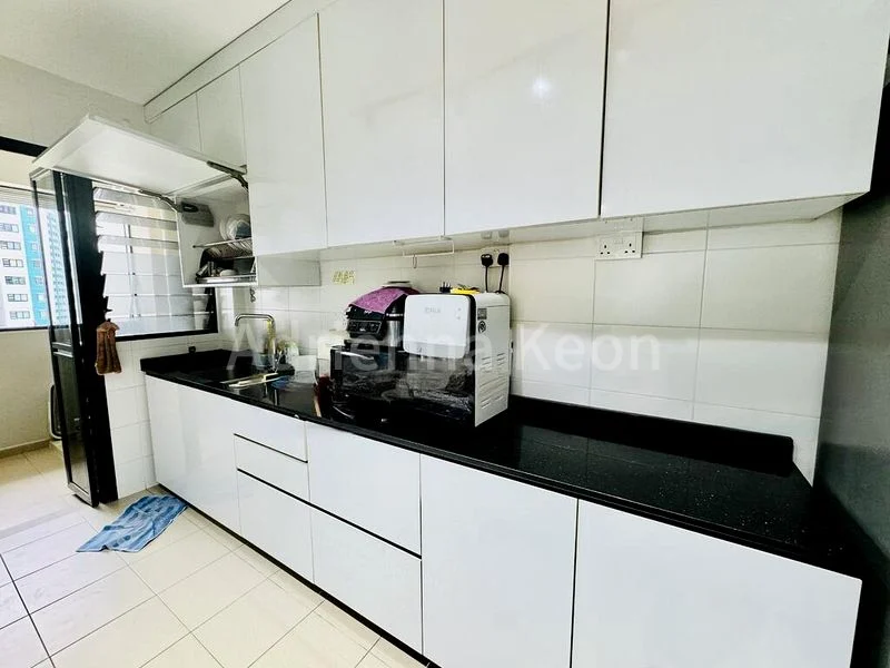 5 Room (5I) HDB for Sale in  546C Segar Road - Image 2