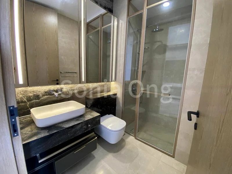 1 Bed Condo for Rent in  The Avenir - Image 6