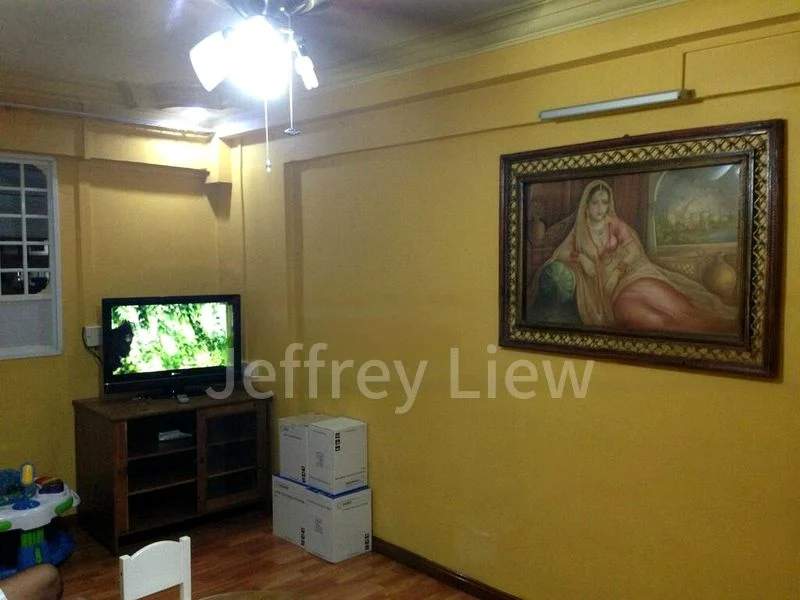 3 Room (3NG) HDB for Rent in  229 Bukit Batok East Avenue 3 - Image 1