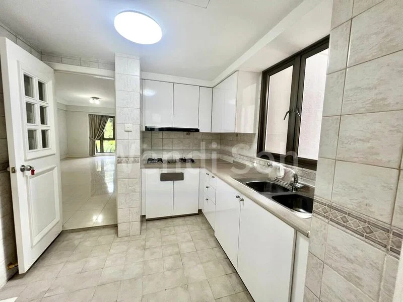 3 Bed Apartment (Condo) for Rent in  Parkview Apartments - Image 7
