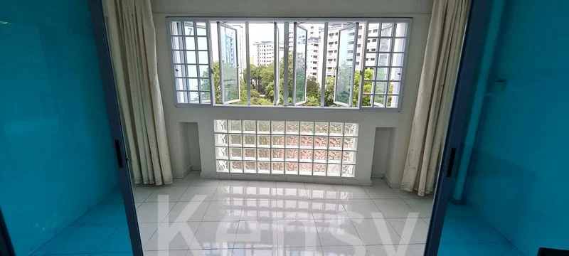 Executive HDB for Sale in  468D Admiralty Drive - Image 8
