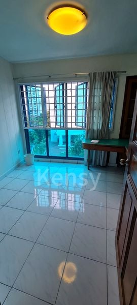 Executive HDB for Sale in  468D Admiralty Drive - Image 3