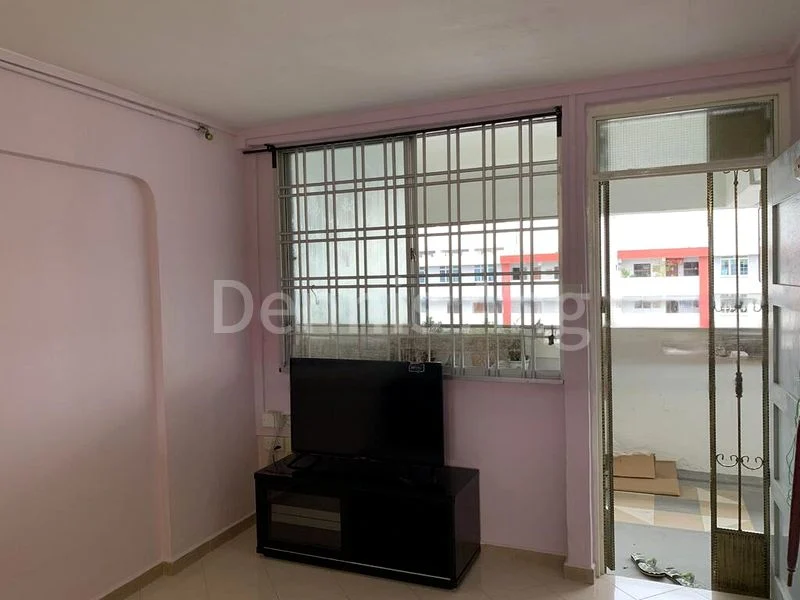 3 Room (3A) HDB for Rent in  406 Tampines Street 41 - Image 3