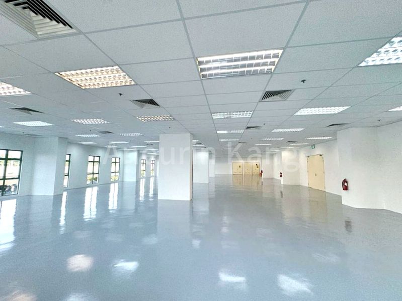 Light Industrial (B1) for Rent in  Harbourside Building 2 - Image 4