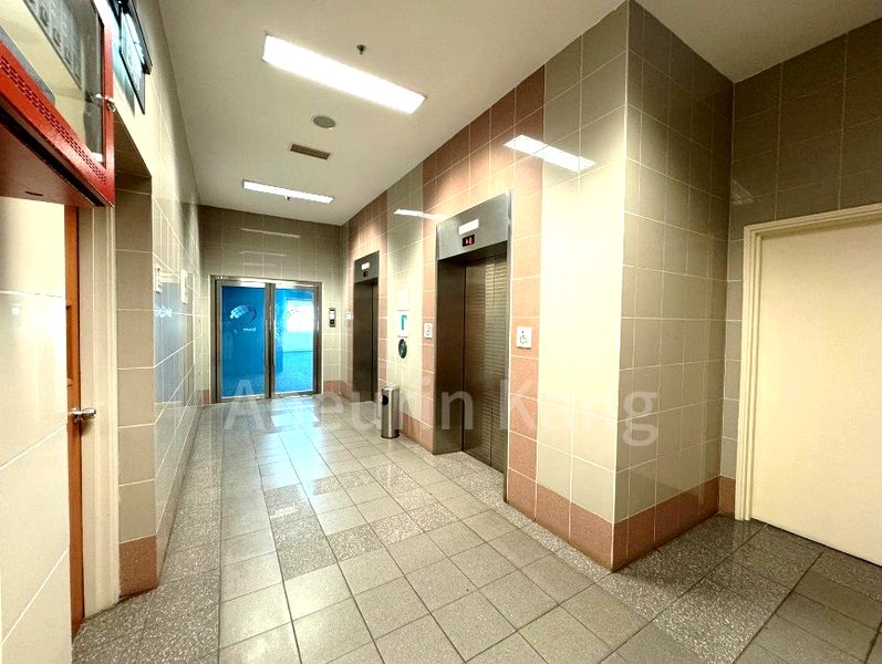 Light Industrial (B1) for Rent in  Harbourside Building 2 - Image 7