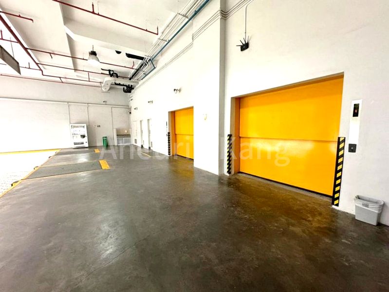 Light Industrial (B1) for Rent in  Harbourside Building 2 - Image 9