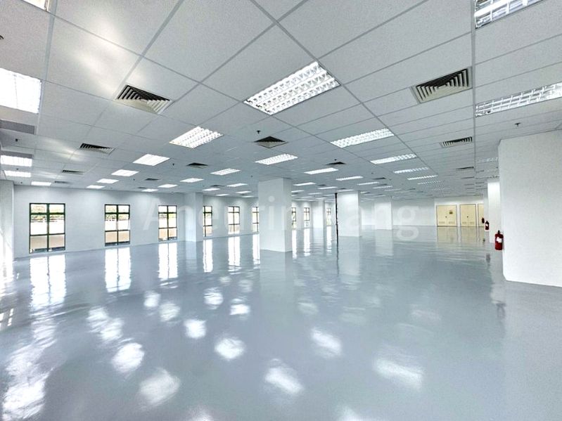 Light Industrial (B1) for Rent in  Harbourside Building 2 - Image 2