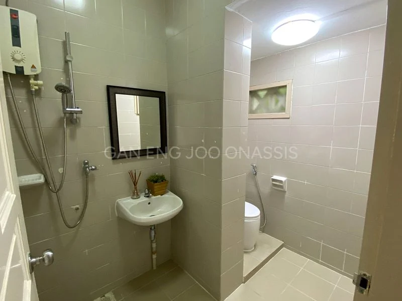 4 Bed Terraced House (Landed) for Rent in  Townerville - Image 3