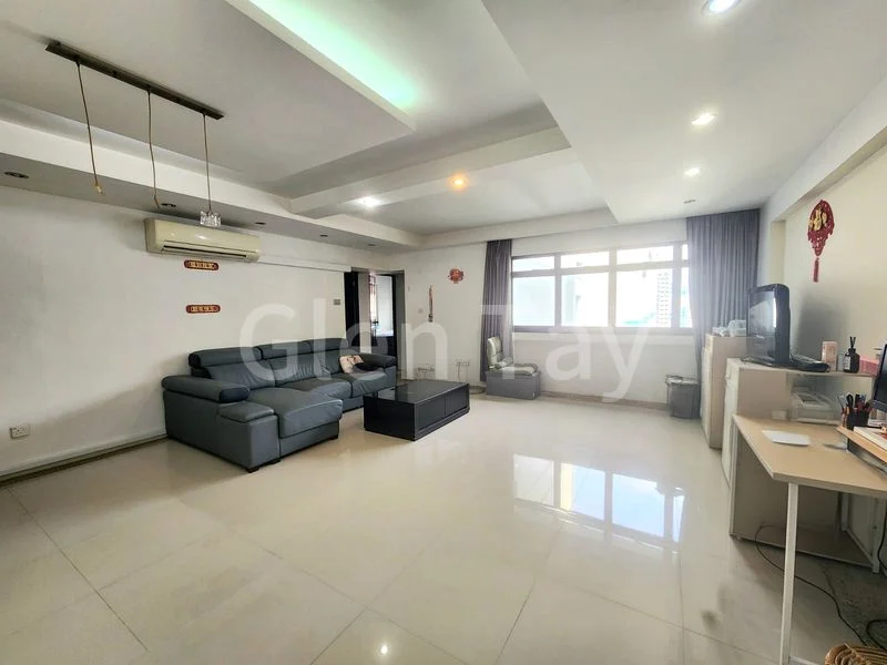 5 Room (5I) HDB for Sale in  685A Choa Chu Kang Crescent - Image 1