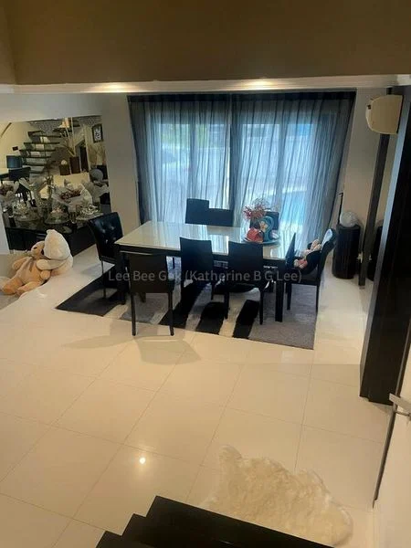 5 Bed Semi-Detached House (Landed) for Sale in  Mugliston Hill - Image 3