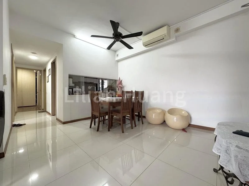 3 Bed Executive Condo for Sale in Wandervale - Image 2
