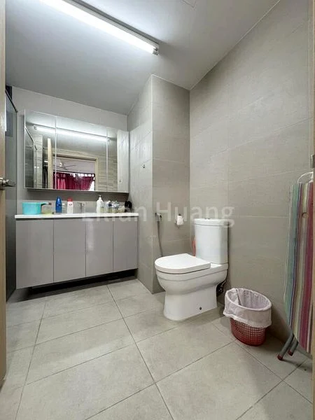 3 Bed Executive Condo for Sale in Wandervale - Image 8