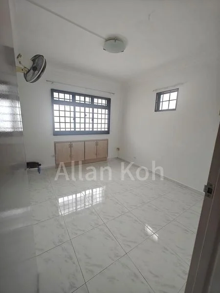 4 Room (4A) HDB for Sale in  288A Jurong East Street 21 - Image 2