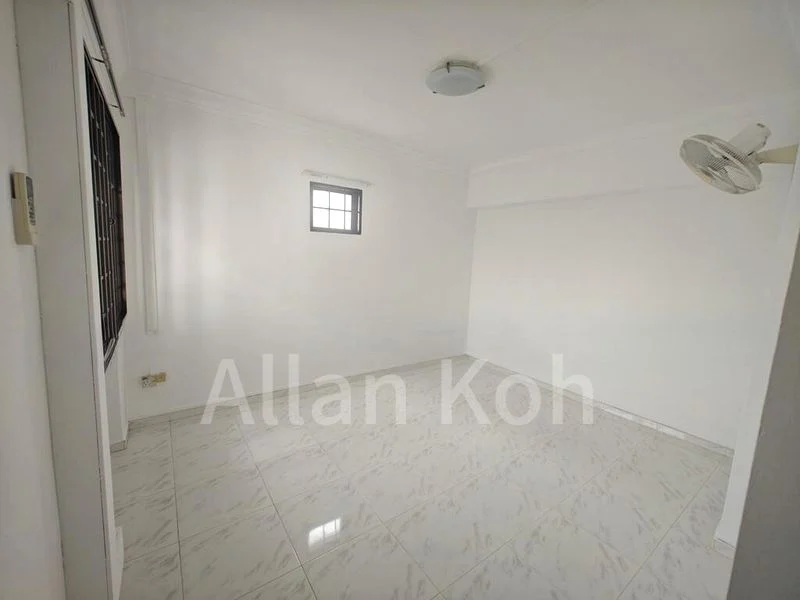 4 Room (4A) HDB for Sale in  288A Jurong East Street 21 - Image 4