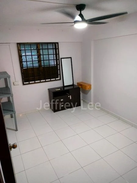 Common Room (HDB) for Rent in 570 Ang Mo Kio Avenue 3 - Image 1