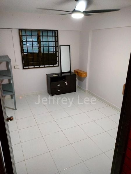 Common Room (HDB) for Rent in 570 Ang Mo Kio Avenue 3 - Image 2