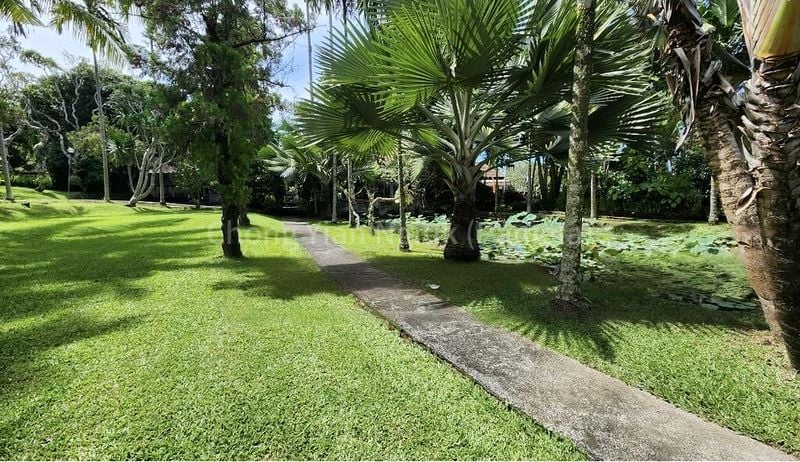 7 Bed Bungalow (Landed) for Sale in  Wallace Way - Image 1