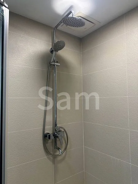 Master Room (Condo) for Rent in  Keng Soon Building - Image 3