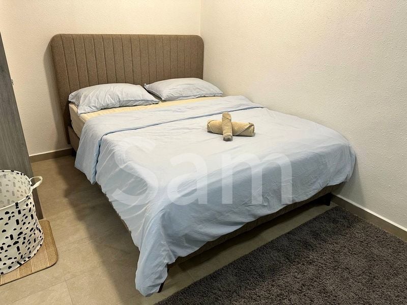 Master Room (Condo) for Rent in  Keng Soon Building - Image 1