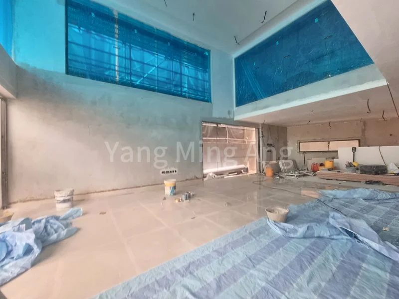 7 Bed Corner Terrace (Landed) for Sale in  Mangis Road - Image 1