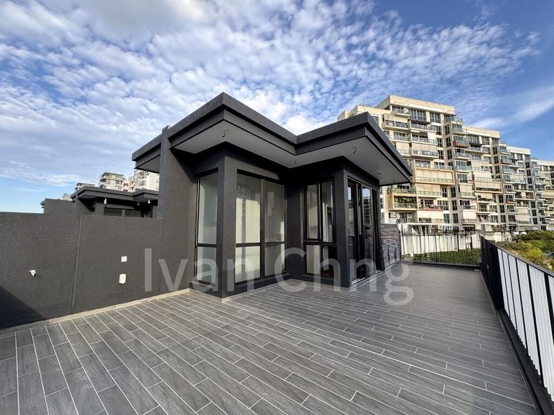 5 Bed Terraced House (Landed) for Sale in  Jalan Loyang Besar - Image 2